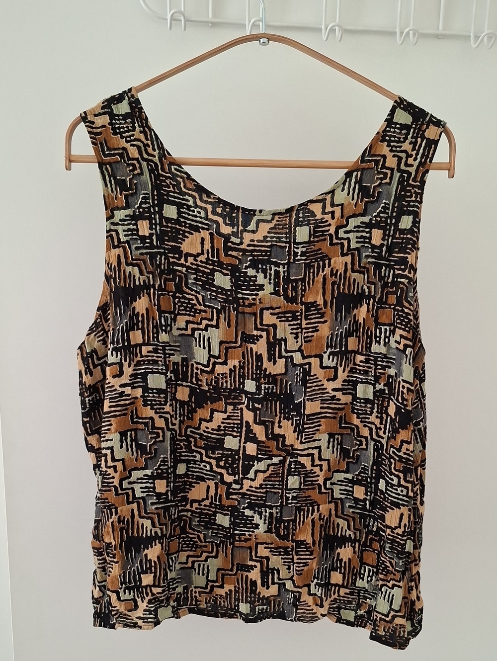 Vintage 80's/90's Southwestern Graffiti Boxy Cropped Shell Top/Tank (Size M) - Picture 3 of 6